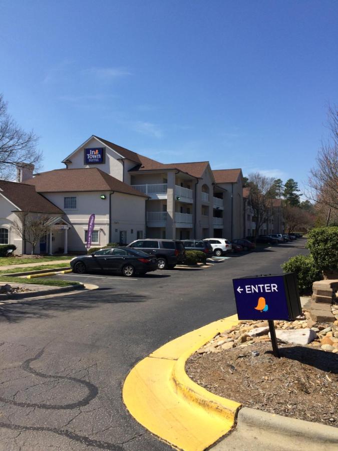 Intown Suites Extended Stay Raleigh Nc- Capital Blvd Exteriör bild